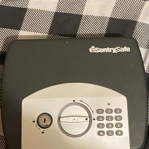 Sentry safe not meant for real life WEAPONS